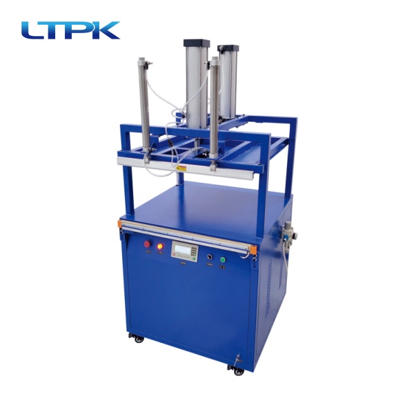 Automatic compression packaging machine1