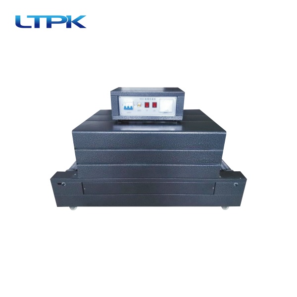 Heat shrink packaging machine